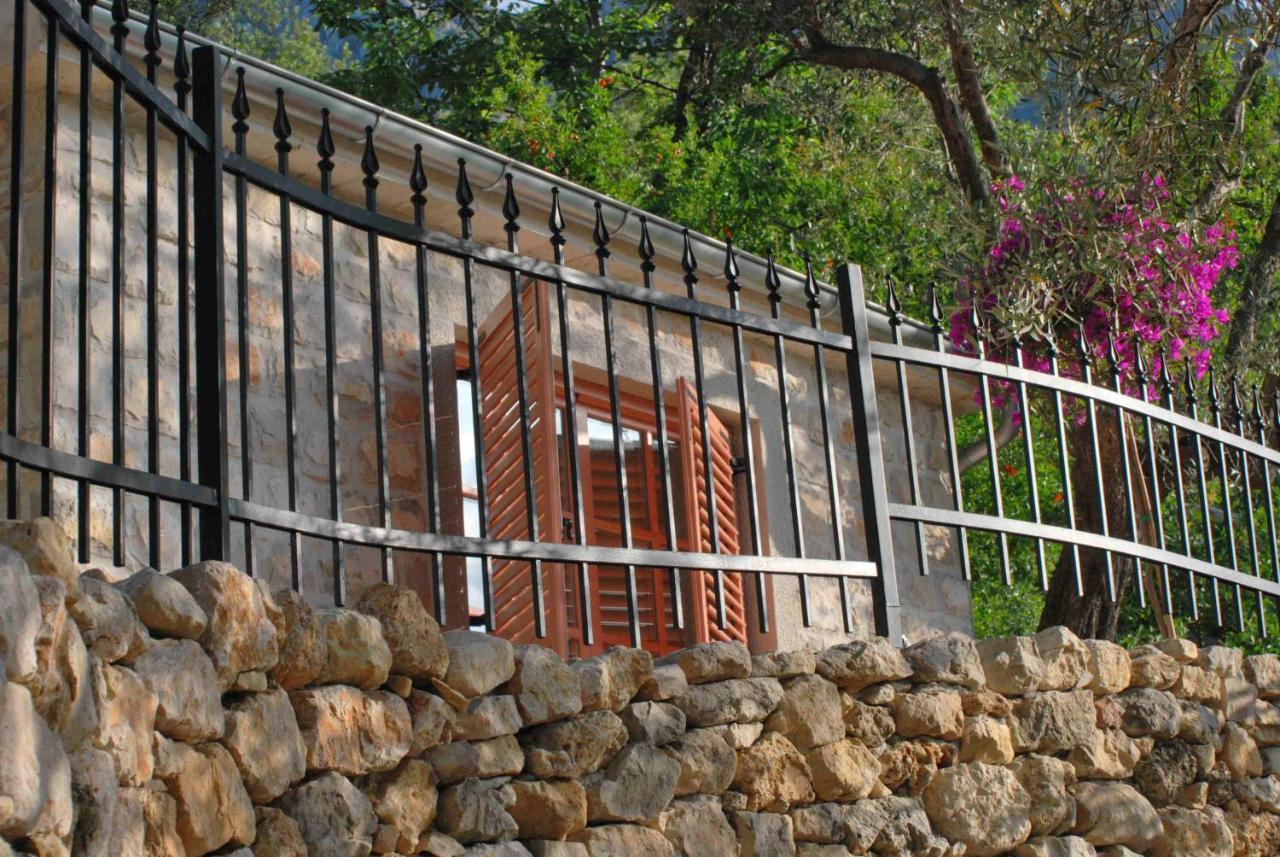 Boutique Hotel Malo Selo Herceg Novi Bagian luar foto