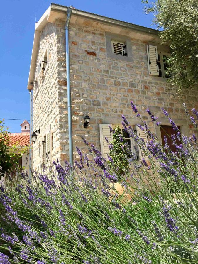 Boutique Hotel Malo Selo Herceg Novi Bagian luar foto