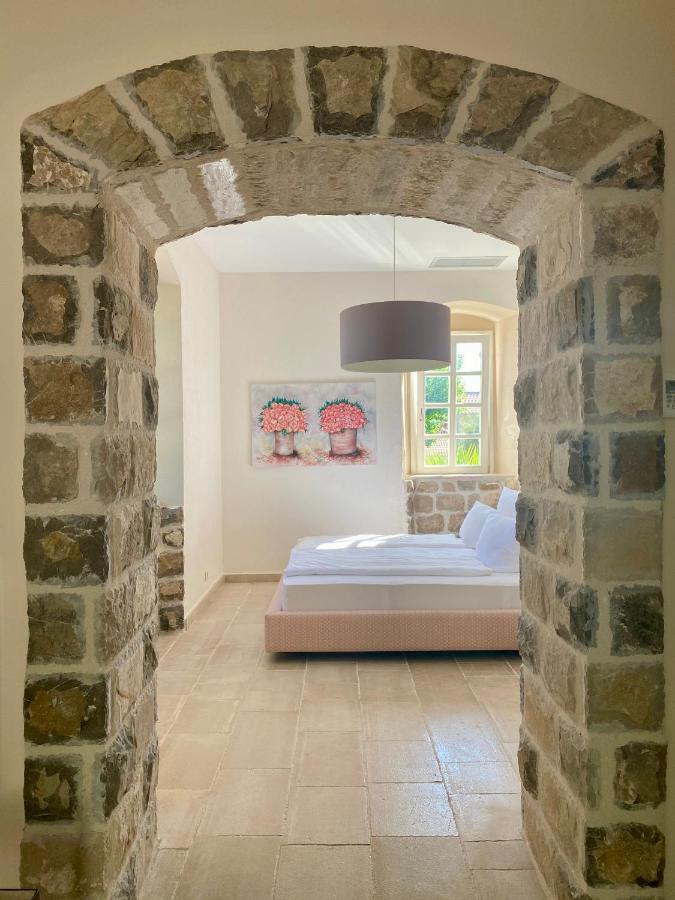 Boutique Hotel Malo Selo Herceg Novi Bagian luar foto
