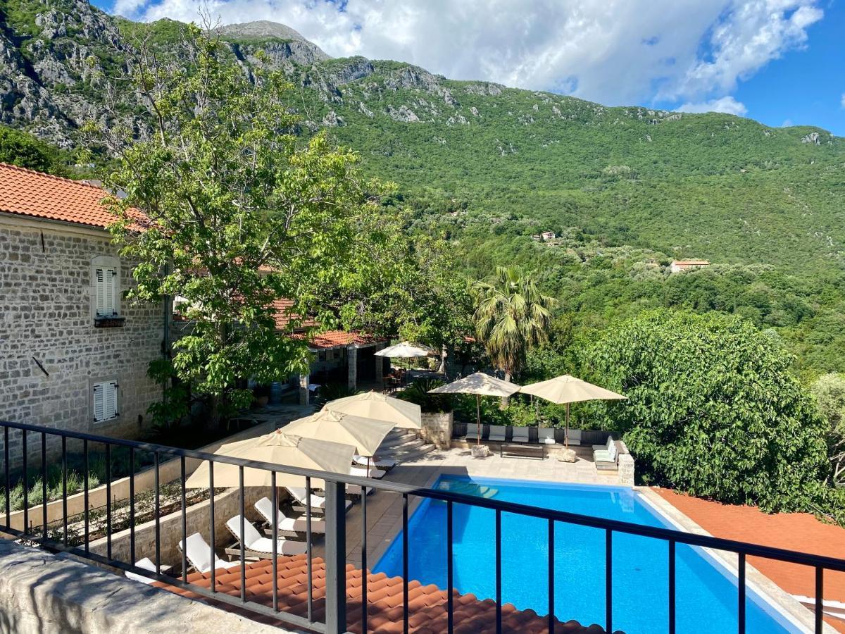 Boutique Hotel Malo Selo Herceg Novi Bagian luar foto