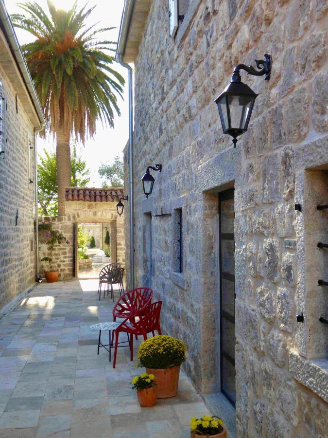 Boutique Hotel Malo Selo Herceg Novi Bagian luar foto