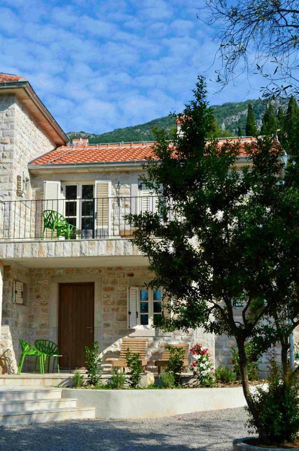 Boutique Hotel Malo Selo Herceg Novi Bagian luar foto